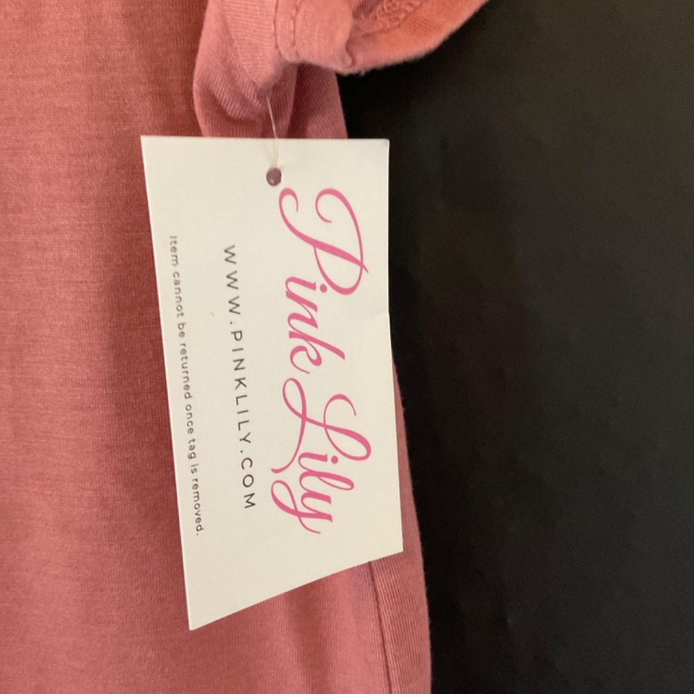 Pink Lily Beach Days Tee - Picture 2 of 4